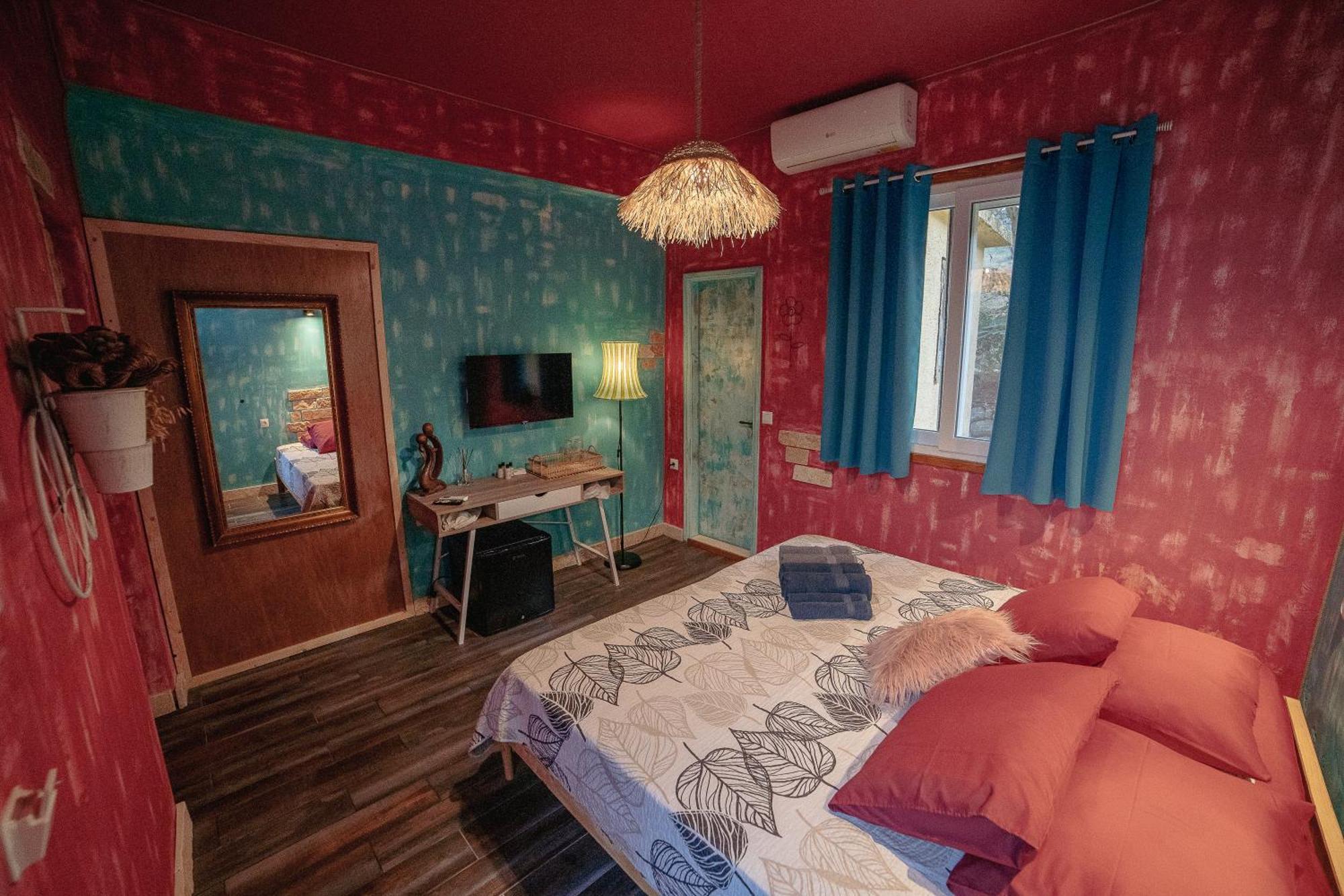 Antares Boutique Guesthouse Perama  Extérieur photo
