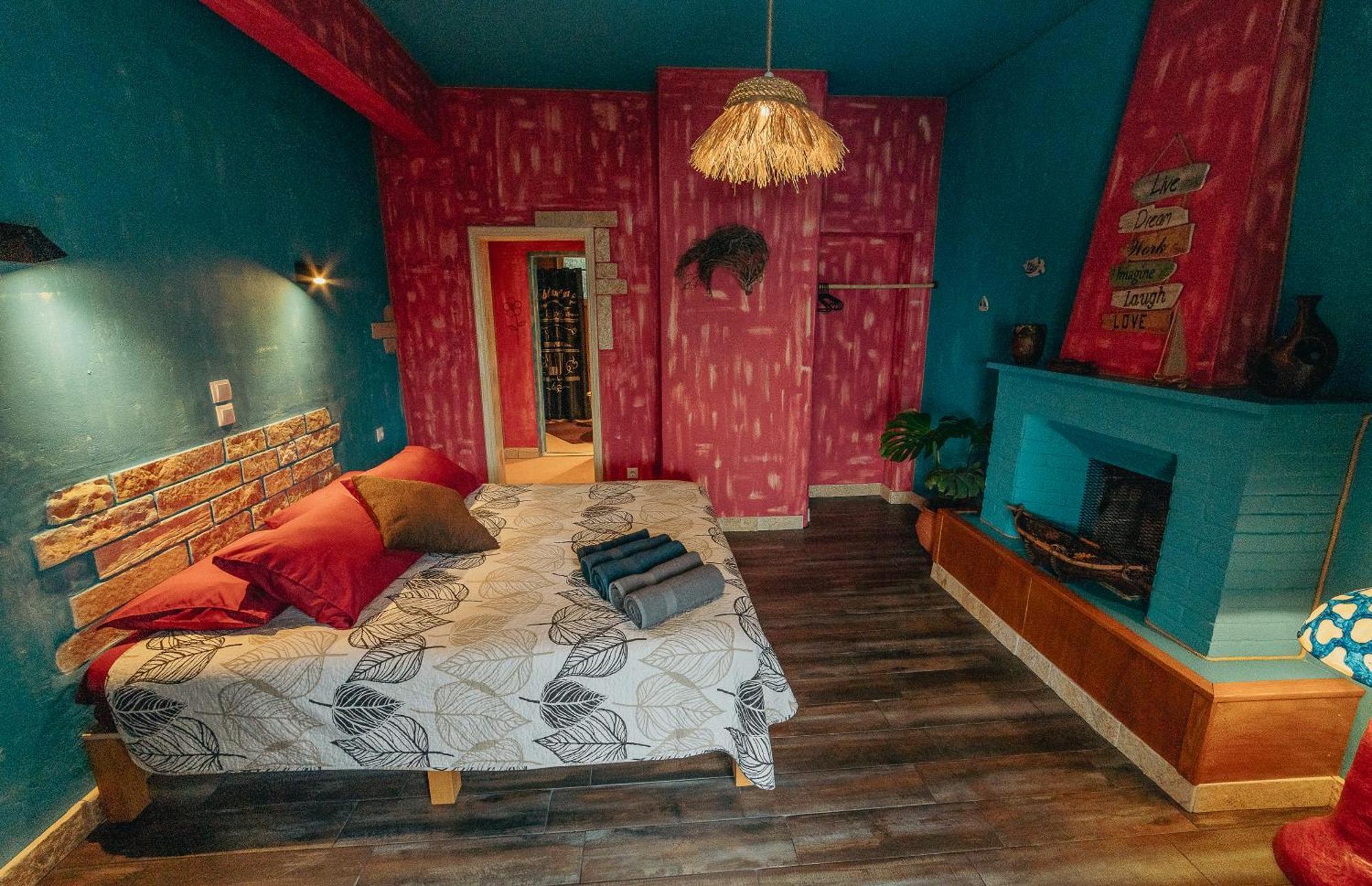Antares Boutique Guesthouse Perama  Extérieur photo