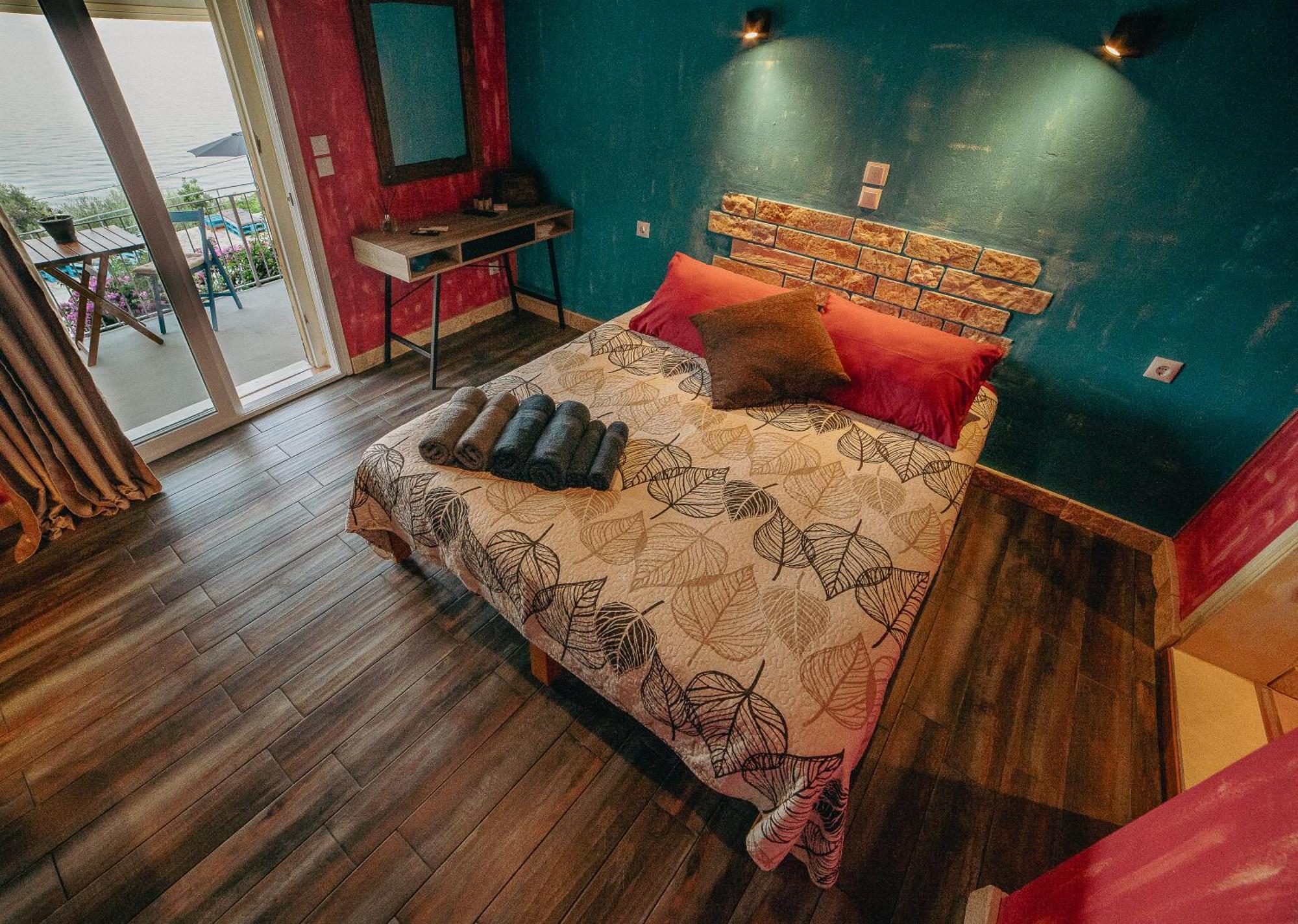 Antares Boutique Guesthouse Perama  Extérieur photo