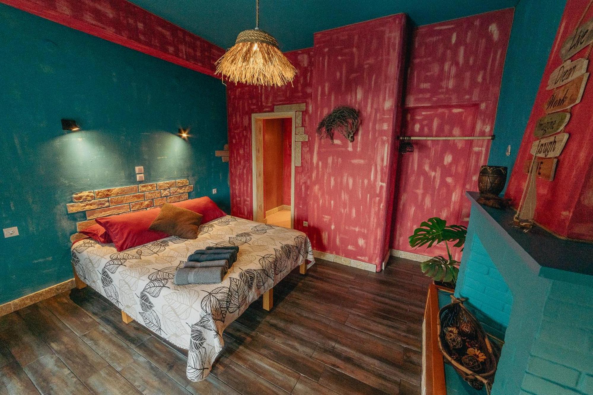 Antares Boutique Guesthouse Perama  Extérieur photo